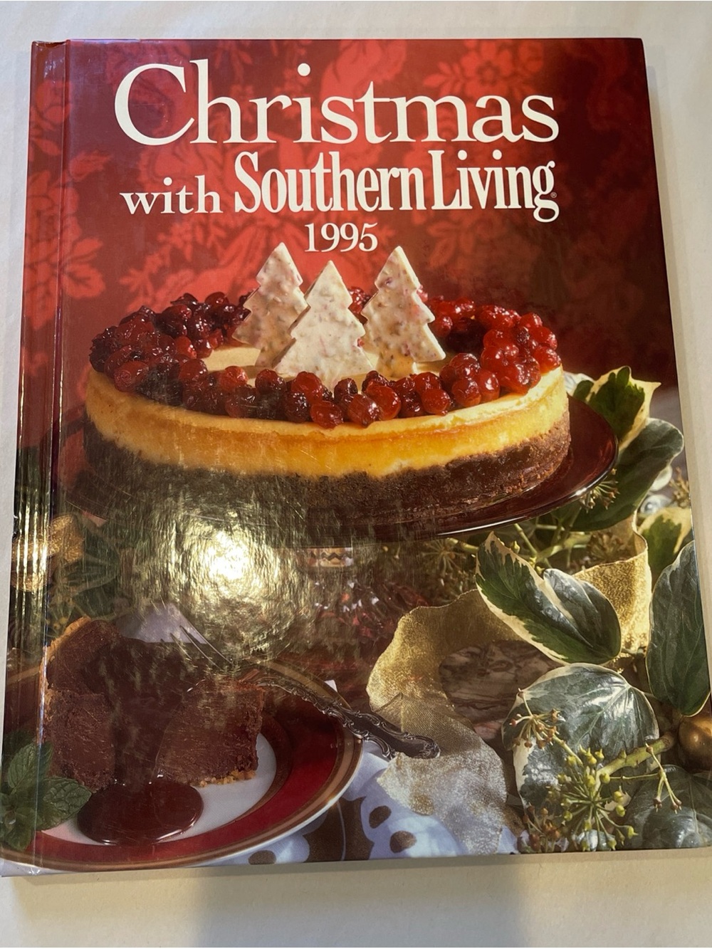 Southern Living Christmas 1995 Hardcover with Red and Green Accents